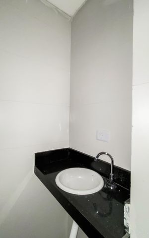 Apartamento à venda com 35m², 2 quartos e sem vaga Apartamento à venda com 35m², 2 quartos e sem vagaBanheiro