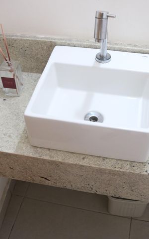 Casa à venda com 143m², 5 quartos e 2 vagasLavabo
