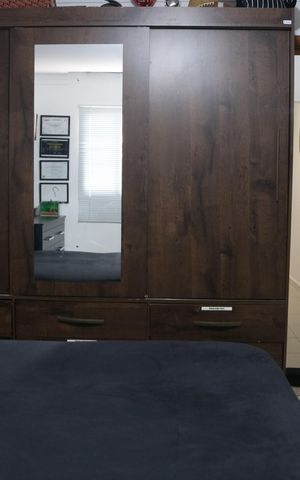 Casa à venda com 143m², 5 quartos e 2 vagasQuarto 1