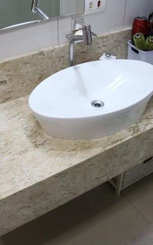 Casa à venda com 143m², 5 quartos e 2 vagasBanheiro social