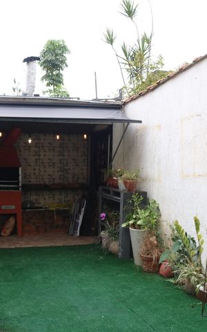 Casa à venda com 143m², 5 quartos e 2 vagasQuintal