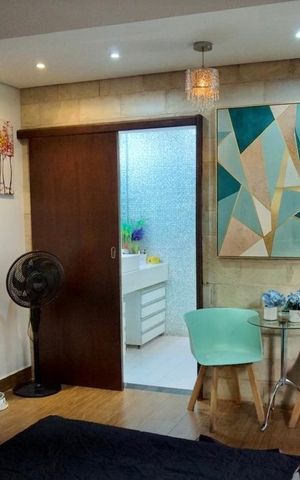 Casa à venda com 360m², 3 quartos e 6 vagas Casa à venda com 360m², 3 quartos e 6 vagasSuíte
