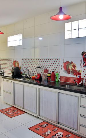 Casa à venda com 360m², 3 quartos e 6 vagas Casa à venda com 360m², 3 quartos e 6 vagasCozinha