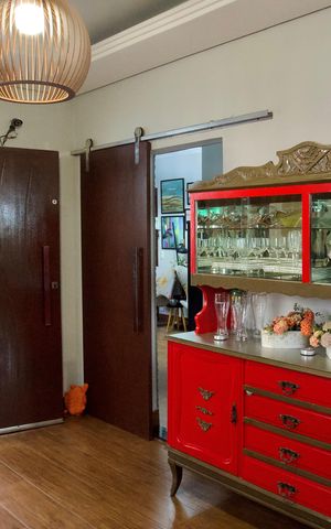 Casa à venda com 360m², 3 quartos e 6 vagas Casa à venda com 360m², 3 quartos e 6 vagasSala