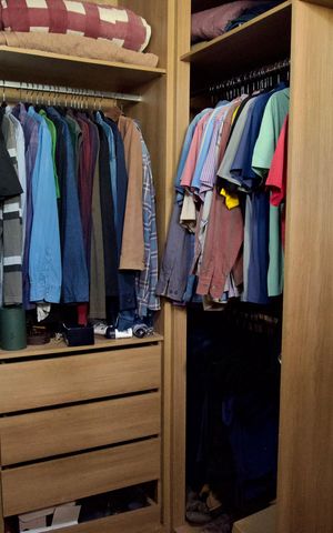 Casa à venda com 360m², 3 quartos e 6 vagas Casa à venda com 360m², 3 quartos e 6 vagasCloset da Suíte