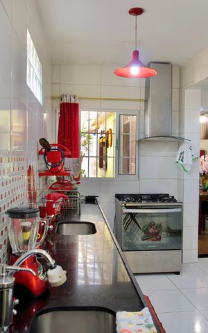 Casa à venda com 360m², 3 quartos e 6 vagas Casa à venda com 360m², 3 quartos e 6 vagasCozinha