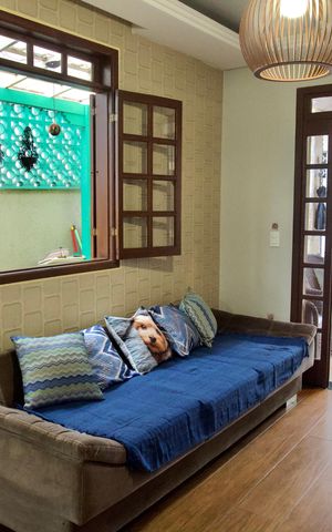 Casa à venda com 360m², 3 quartos e 6 vagas Casa à venda com 360m², 3 quartos e 6 vagasSala