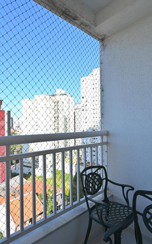 Apartamento à venda com 82m², 3 quartos e 2 vagasVaranda