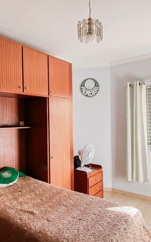Casa à venda com 240m², 4 quartos e 3 vagas Casa à venda com 240m², 4 quartos e 3 vagasQuarto 2