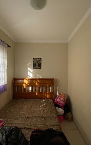 Casa à venda com 240m², 4 quartos e 3 vagas Casa à venda com 240m², 4 quartos e 3 vagasQuarto de Serviço
