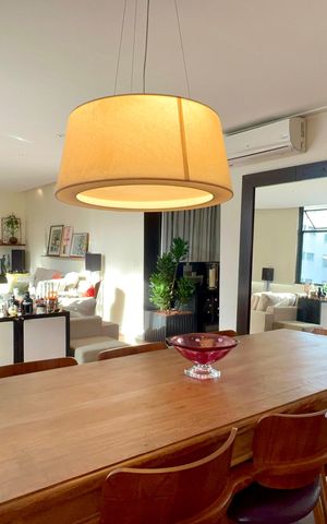 Apartamento à venda com 165m², 3 quartos e 1 vaga Apartamento à venda com 165m², 3 quartos e 1 vagaSala de Jantar