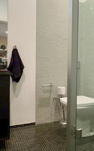 Apartamento à venda com 165m², 3 quartos e 1 vaga Apartamento à venda com 165m², 3 quartos e 1 vagaBanheiro da Suíte 1