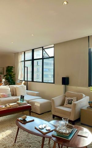 Apartamento à venda com 165m², 3 quartos e 1 vaga Apartamento à venda com 165m², 3 quartos e 1 vagaSala de TV