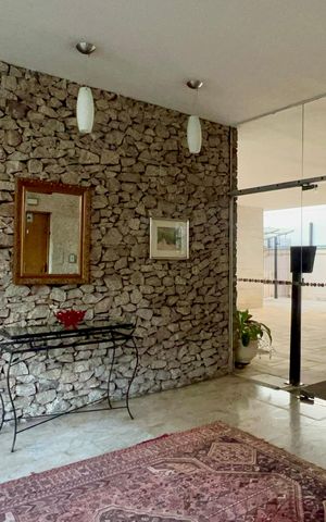 Apartamento à venda com 165m², 3 quartos e 1 vaga Apartamento à venda com 165m², 3 quartos e 1 vagaHall de entrada