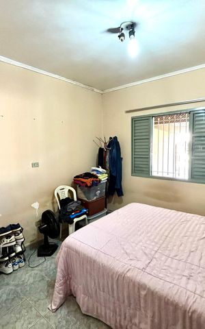 Casa à venda com 175m², 2 quartos e 2 vagas Casa à venda com 175m², 2 quartos e 2 vagasQuarto 1
