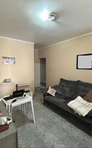 Casa à venda com 175m², 2 quartos e 2 vagas Casa à venda com 175m², 2 quartos e 2 vagasSala
