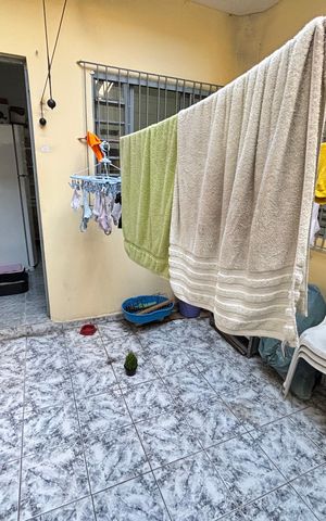 Casa à venda com 175m², 2 quartos e 2 vagas Casa à venda com 175m², 2 quartos e 2 vagasÁrea de Serviço