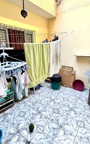 Casa à venda com 175m², 2 quartos e 2 vagas Casa à venda com 175m², 2 quartos e 2 vagasÁrea de Serviço