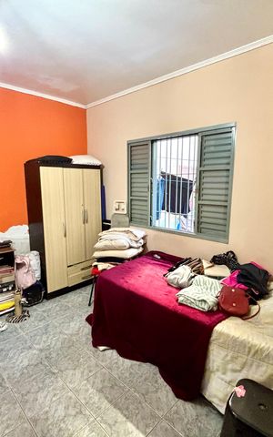 Casa à venda com 175m², 2 quartos e 2 vagas Casa à venda com 175m², 2 quartos e 2 vagasQuarto 2