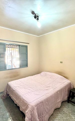 Casa à venda com 175m², 2 quartos e 2 vagas Casa à venda com 175m², 2 quartos e 2 vagasQuarto 1