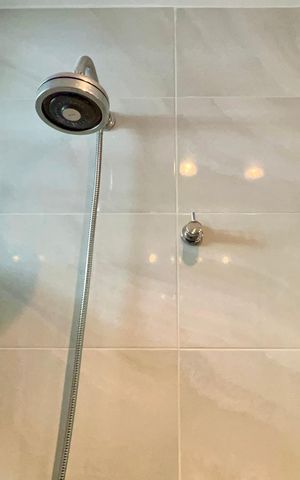 Apartamento à venda com 150m², 2 quartos e 1 vaga Apartamento à venda com 150m², 2 quartos e 1 vagaBanheiro da Suíte