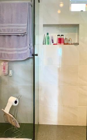 Apartamento à venda com 150m², 2 quartos e 1 vaga Apartamento à venda com 150m², 2 quartos e 1 vagaBanheiro da Suíte