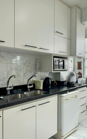 Apartamento à venda com 150m², 2 quartos e 1 vaga Apartamento à venda com 150m², 2 quartos e 1 vagaCozinha