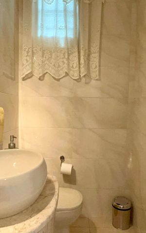 Apartamento à venda com 150m², 2 quartos e 1 vaga Apartamento à venda com 150m², 2 quartos e 1 vagaLavabo