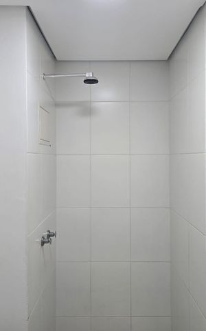 Apartamento à venda com 44m², 2 quartos e 1 vaga Apartamento à venda com 44m², 2 quartos e 1 vagaBanheiro Social
