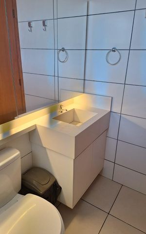 Casa à venda com 42m², 2 quartos e 1 vaga Casa à venda com 42m², 2 quartos e 1 vagaBanheiro