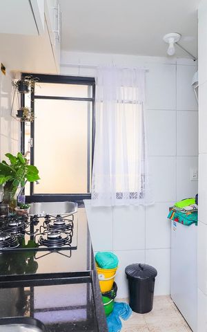 Apartamento à venda com 58m², 2 quartos e 1 vagaCozinha e Área de Serviço