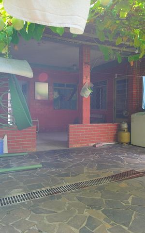 Casa à venda com 100m², 2 quartos e 1 vagaQuintal