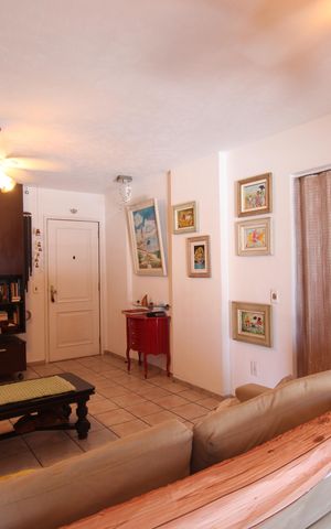 Apartamento à venda com 75m², 1 quarto e 2 vagasSala