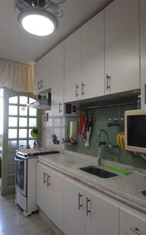 Apartamento à venda com 75m², 1 quarto e 2 vagasCozinha