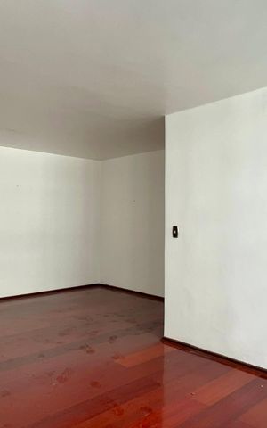 Apartamento à venda com 102m², 3 quartos e 1 vaga Apartamento à venda com 102m², 3 quartos e 1 vagaSala
