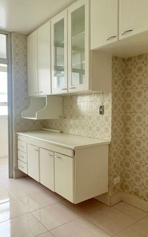 Apartamento à venda com 102m², 3 quartos e 1 vaga Apartamento à venda com 102m², 3 quartos e 1 vagaCozinha
