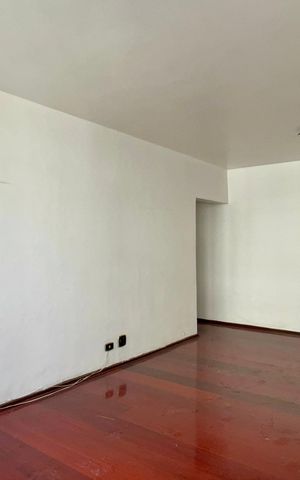 Apartamento à venda com 102m², 3 quartos e 1 vaga Apartamento à venda com 102m², 3 quartos e 1 vagaSala