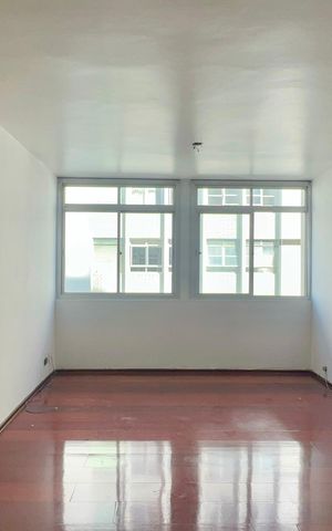 Apartamento à venda com 102m², 3 quartos e 1 vaga Apartamento à venda com 102m², 3 quartos e 1 vagaSala