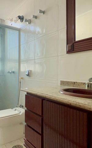 Apartamento à venda com 102m², 3 quartos e 1 vaga Apartamento à venda com 102m², 3 quartos e 1 vagaBanheiro da Suíte