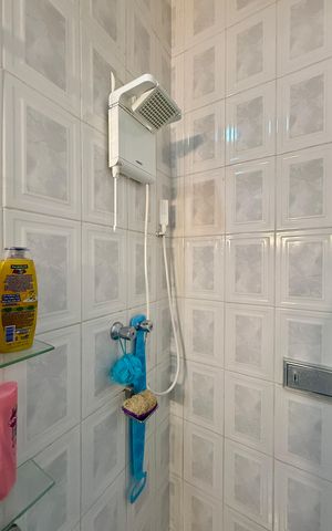Casa à venda com 80m², 2 quartos e 1 vagaBanheiro 
