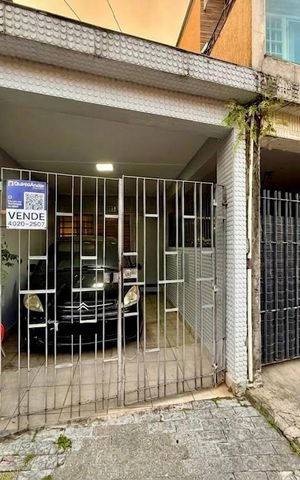 Casa à venda com 80m², 2 quartos e 1 vagaFachada 
