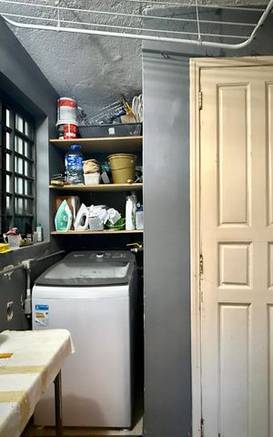 Casa à venda com 80m², 2 quartos e 1 vagaÁrea de Serviço