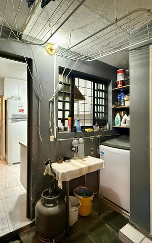 Casa à venda com 80m², 2 quartos e 1 vagaÁrea de Serviço