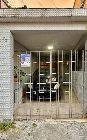 Casa à venda com 80m², 2 quartos e 1 vagaFachada 