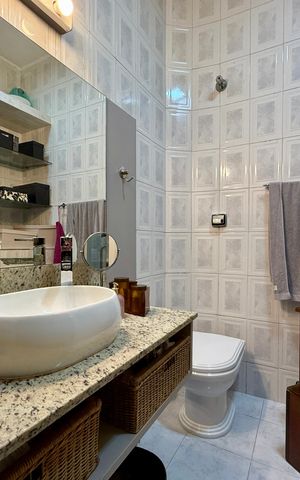 Casa à venda com 80m², 2 quartos e 1 vagaBanheiro 