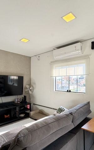 Casa à venda com 278m², 2 quartos e 5 vagas Casa à venda com 278m², 2 quartos e 5 vagasSala