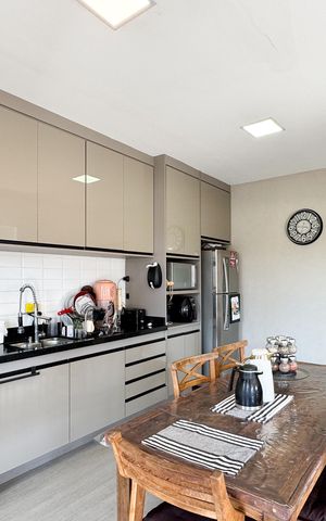 Casa à venda com 278m², 2 quartos e 5 vagas Casa à venda com 278m², 2 quartos e 5 vagasCozinha