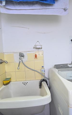 Casa à venda com 70m², 3 quartos e 1 vagaLavanderia