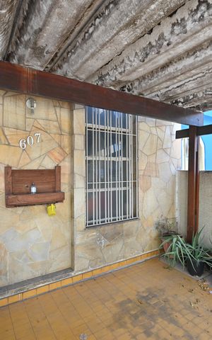 Casa à venda com 70m², 3 quartos e 1 vagaGaragem