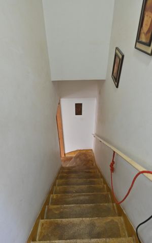 Casa à venda com 70m², 3 quartos e 1 vagaEscadas